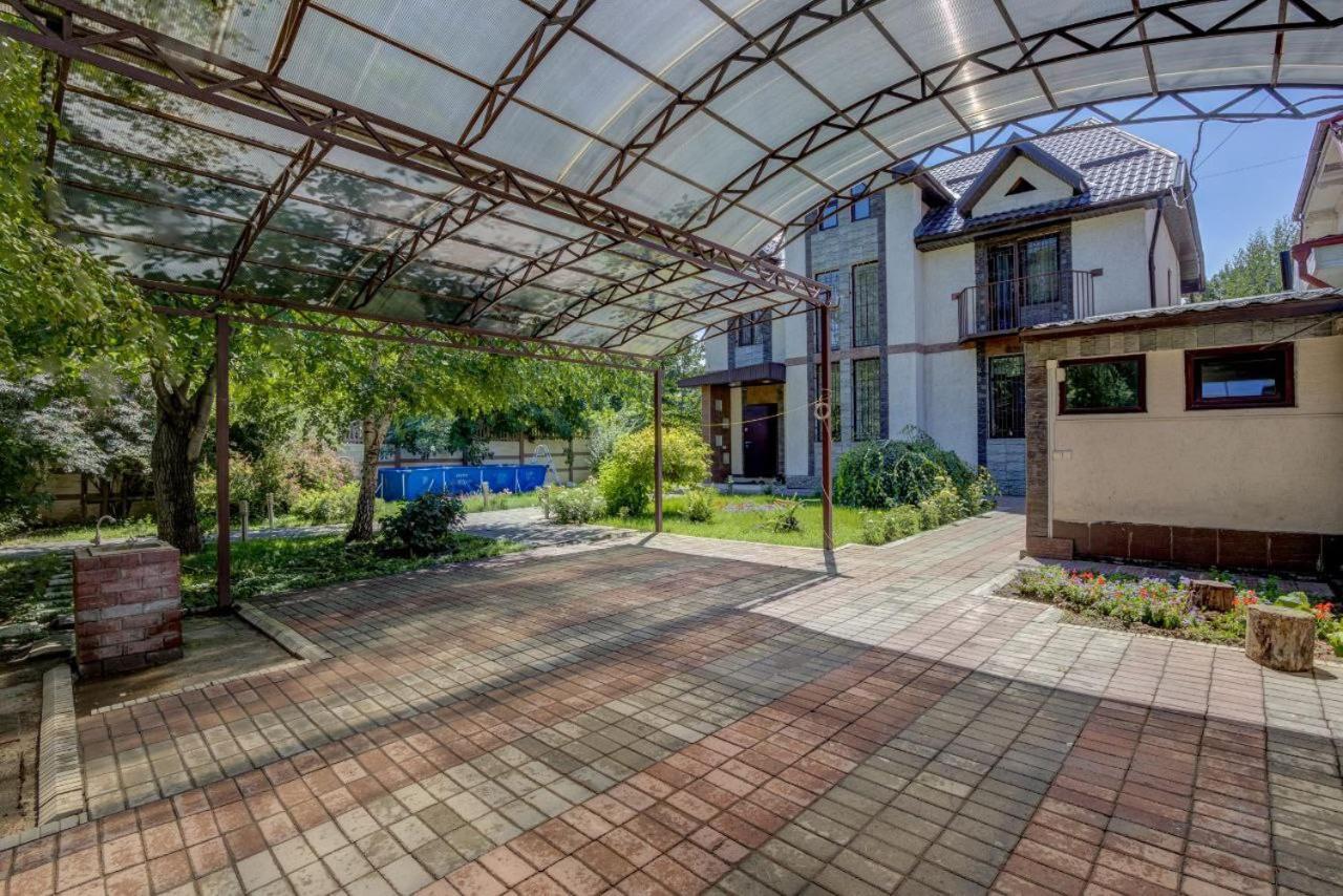 Opera Bed&Breakfast Bishkek Exterior foto